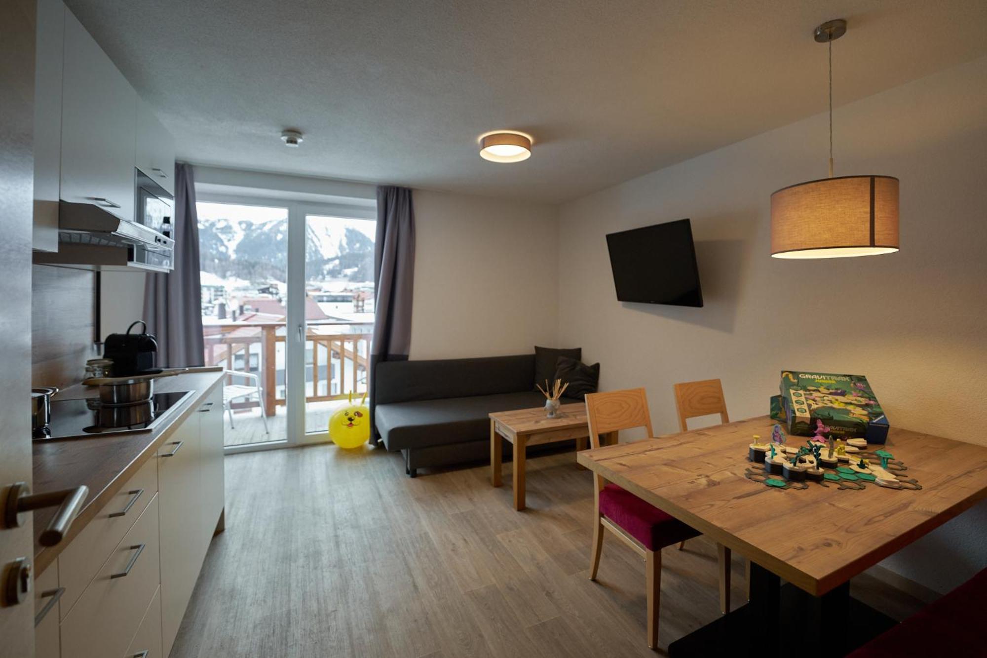 Collina Hotel Garni Nauders Eksteriør bilde