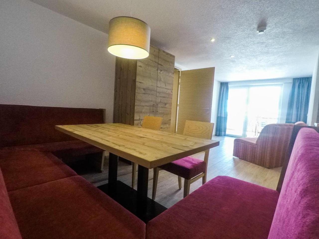 Collina Hotel Garni Nauders Eksteriør bilde